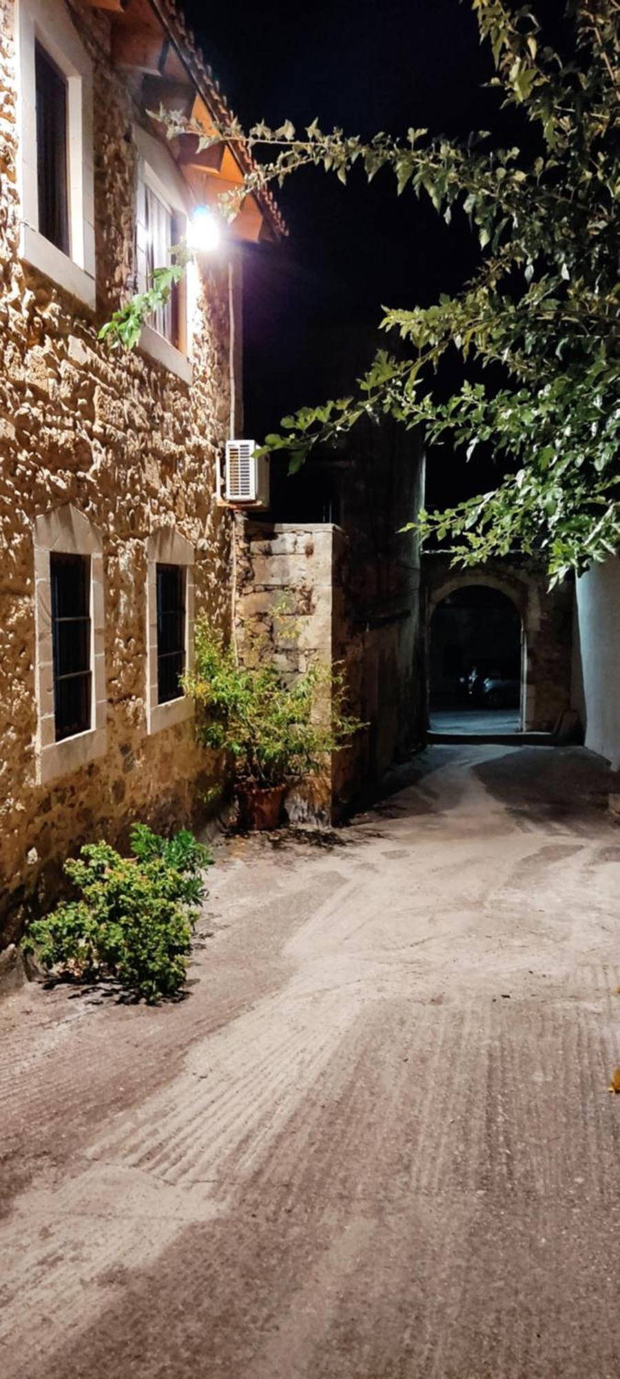 Villa Sofita With Tzakouzi Maroulás 외부 사진
